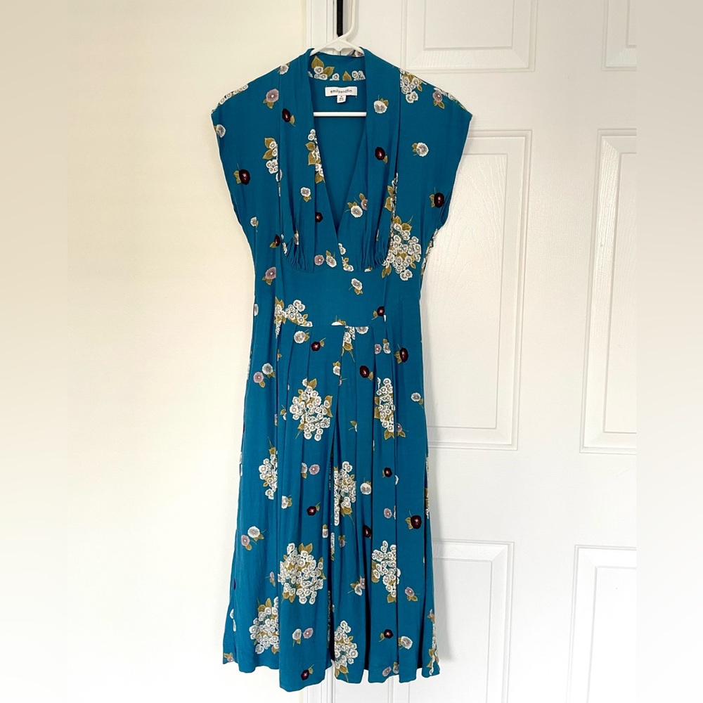 Emily and Fin Retro 40s Dress Size M